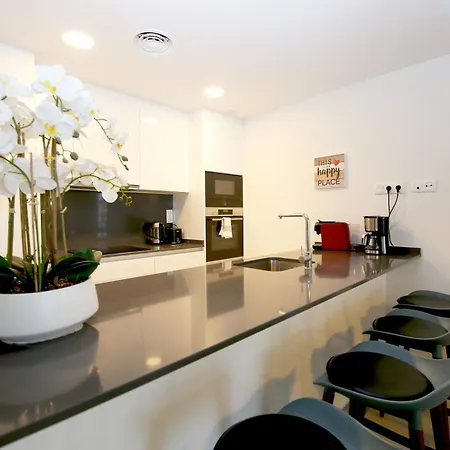 Town Luxury Bodira Lejlighed