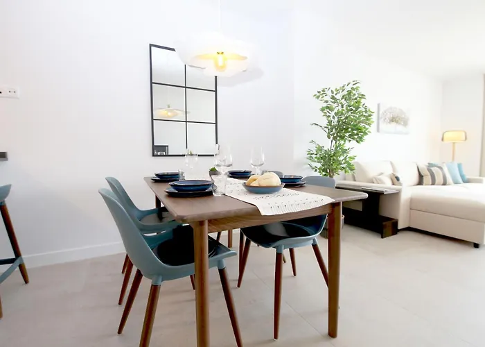 Town Luxury Bodira 에스테포나